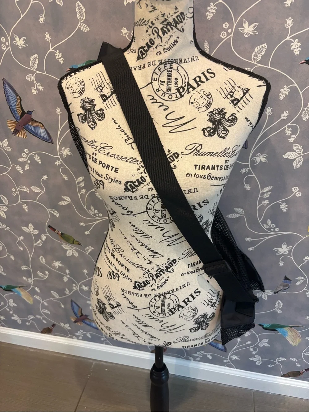 NWT TYR Alliance Mesh Equipment Black Drawstring Swim Bag